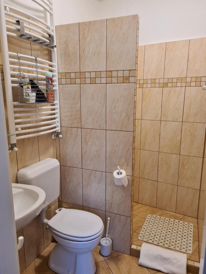 Dm Vendeghaz Villany Exterior photo